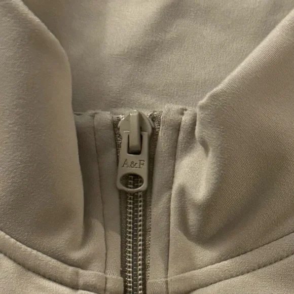 Abercrombie Kids Athletic Jacket! - Picture 2 of 6